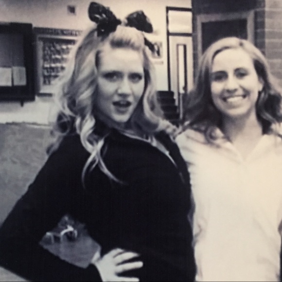 Meet your Posher, Beth - Picture 2 of 8